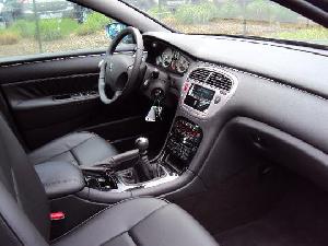 Peugeot 607