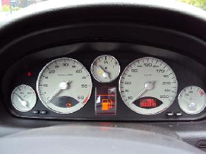 Peugeot 607